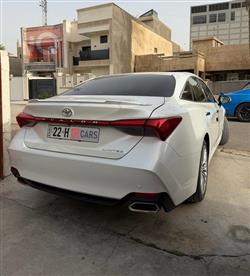 تويوتا أفالون